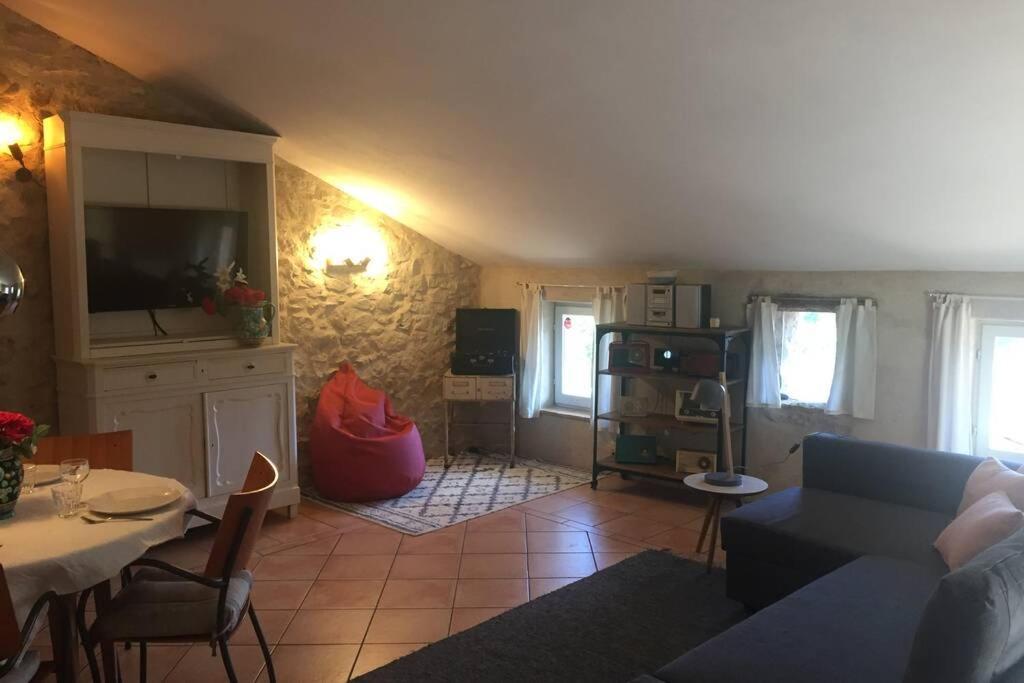 Gite Cocotte Luberon, Forcalquier Pierrerue (Alpes-de-Haute-Provence) Exterior foto